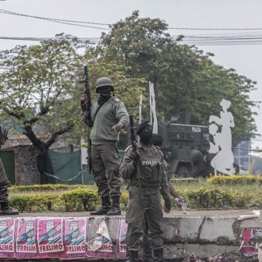 Units of the Mozambican anti-riot police deploy during a march called by the presidential candidate of the Optimist Party for the Development of Mozambique (PODEMOS) in Maputo, on October 21, 2024.